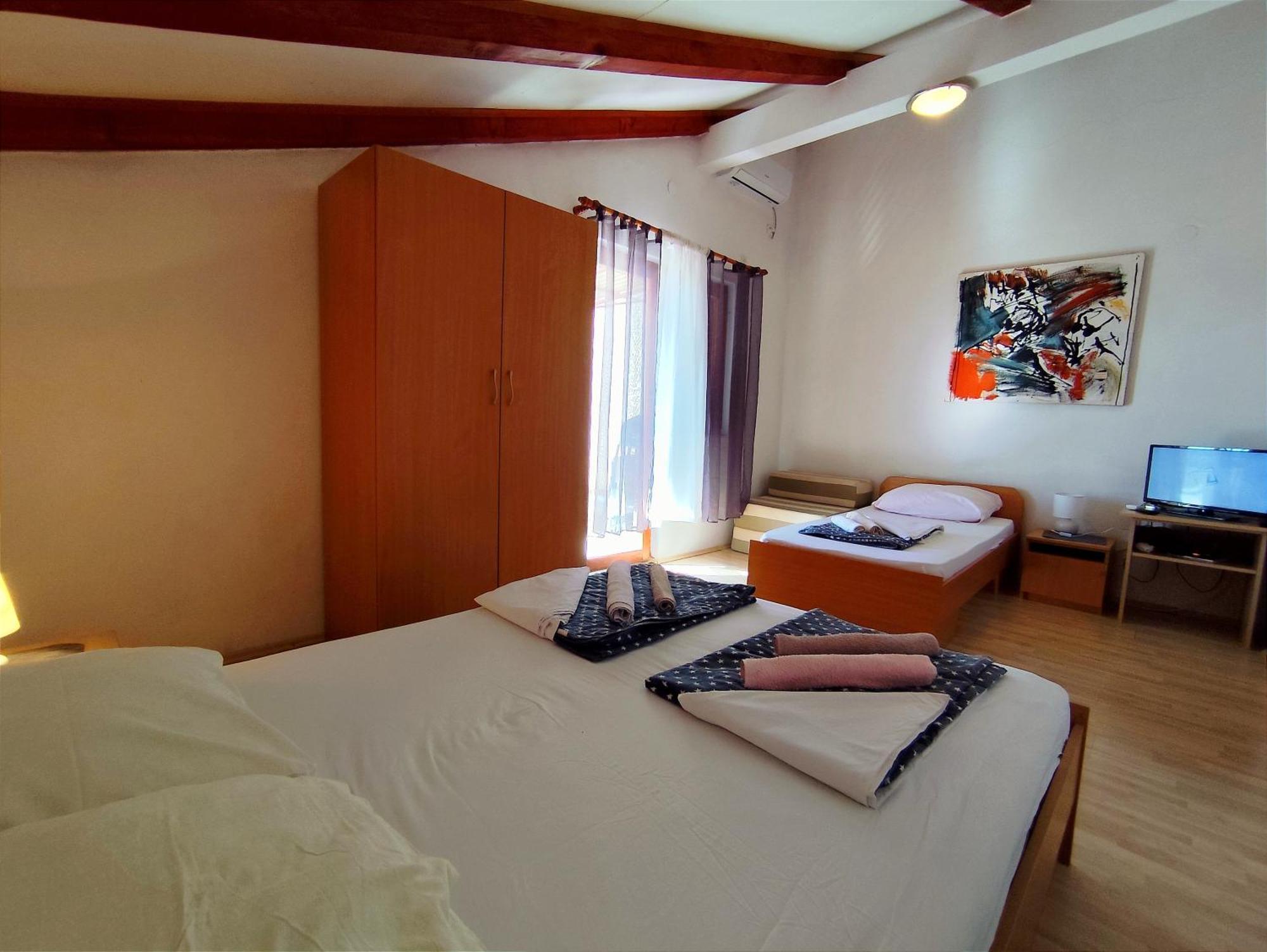 Apartments Bilo Примоштен Экстерьер фото